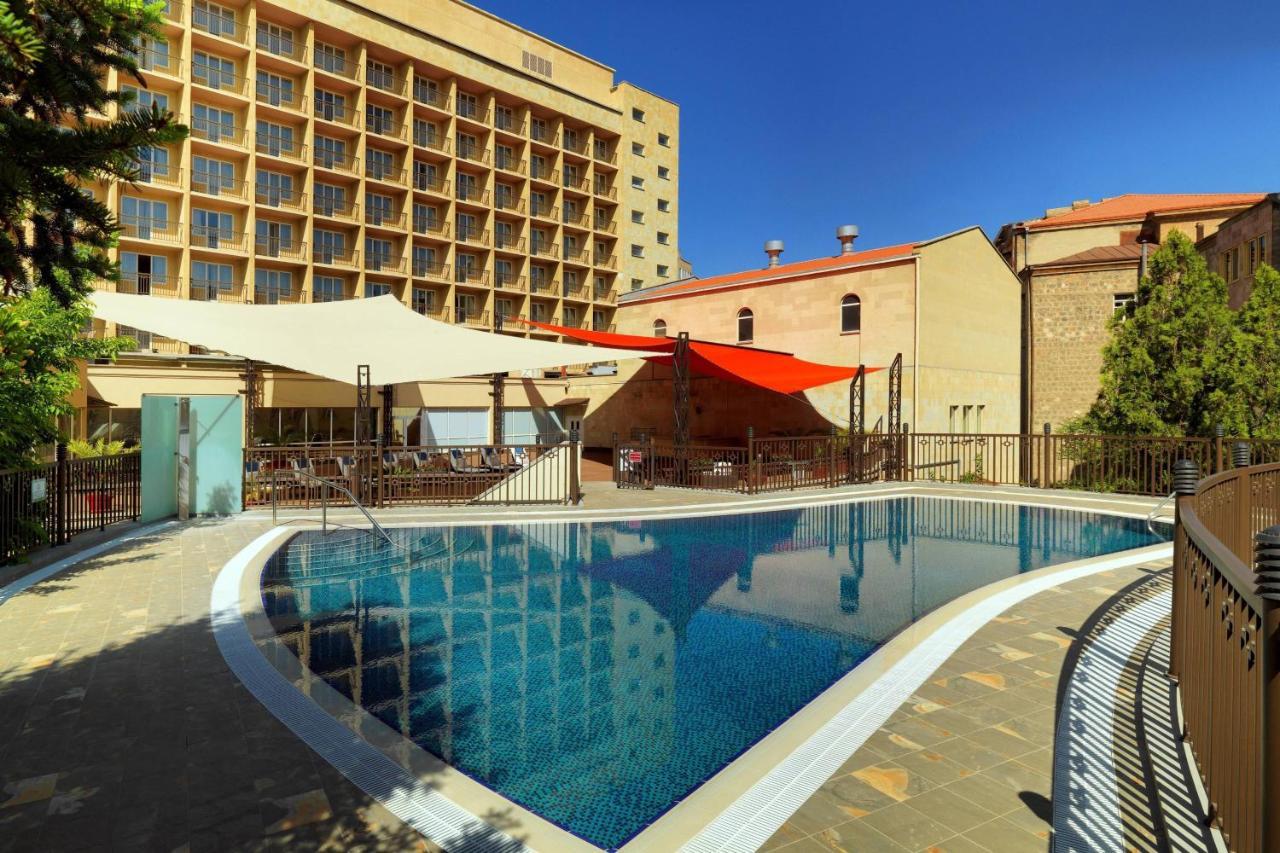 Armenia Marriott Hotel Jerevan Exteriör bild